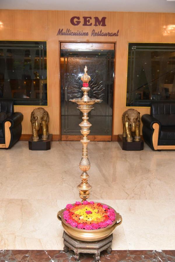 Hotel Sonas Tiruchirappalli Экстерьер фото