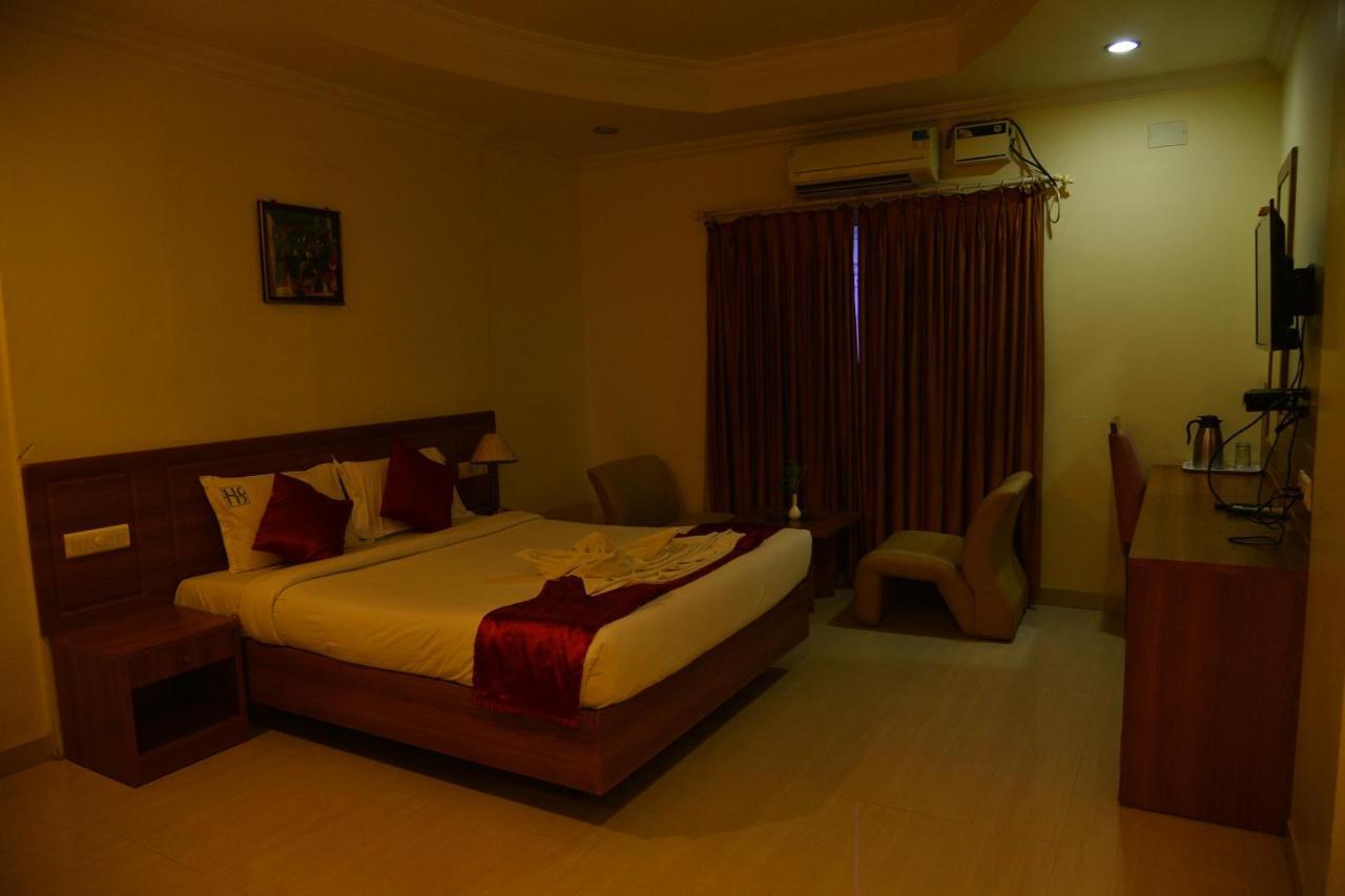 Hotel Sonas Tiruchirappalli Экстерьер фото